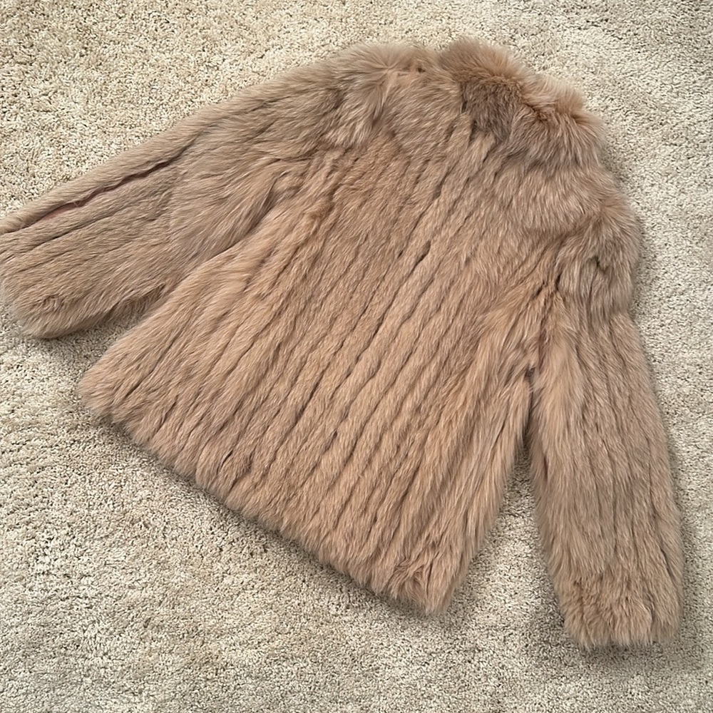 Genuine Blue Fox Fur By: SAGA - Picture 5 of 7